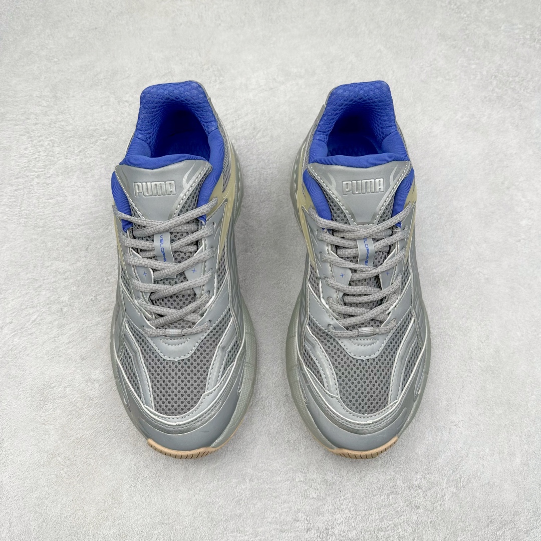 图片[2]-PUMA Velophasis 舒适潮流防滑低帮老爹鞋 全球知名运动品牌彪马推出全新鞋款VELOPHASIS，以千禧年代的无尽创意演绎PUMA复合型运动鞋款，引领复古美学新风尚。全新鞋款VELOPHASIS从PUMA品牌历史档案中千禧时代极具标志性的COMPLETE鞋型中汲取灵感，该系列专为跑步运动而生，推动了包括iCELL、e+CELL以及EverRide在内的多项具有革命代表性的品牌技术发展，至今仍造福世界各地的跑者。全新鞋款VELOPHASIS在此基础之上，寄栖于PUMA的设计愿景，借由Y2K的美学视觉语言，解码潮流基因，碰撞无限可能。全新鞋款VELOPHASIS的设计充分融合了来自千禧年代与当今时代的精髓。鞋面采用不对称设计，以全新材料重塑千禧年代感的设计部件。蜂窝式网眼布、纹理拼接和大胆醒目的造型均旨在致敬COMPLETE系列的经典风格。尺码：36 36.5 37.5 38 38.5 39 40 40.5 41 42 42.5 43 44 44.5 45-选品中心