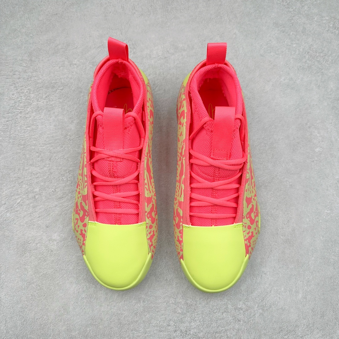 图片[2]-AD Harden Vol. 8 哈登八代签名篮球鞋 IE2689 采用了“袜套式”设计，在十多年前这一设计极为风靡，将帅气和简洁融为一体。现在Harden Vol. 8将袜套鞋领重新拾起，并配合内靴，易穿脱且包裹佳。泪滴形EVA结构骨架提供横向支持和快速移动时的稳定性。全掌JET BOOST科技提供缓震和能量反馈，助你整场保持活力。多向“JH”抓地纹路设计提供优秀抓地力，使球员能够在场上迅速变向、急停或启动，更好地掌控比赛。尺码：40 40.5 41 42 42.5 43 44 44.5 45 46-选品中心