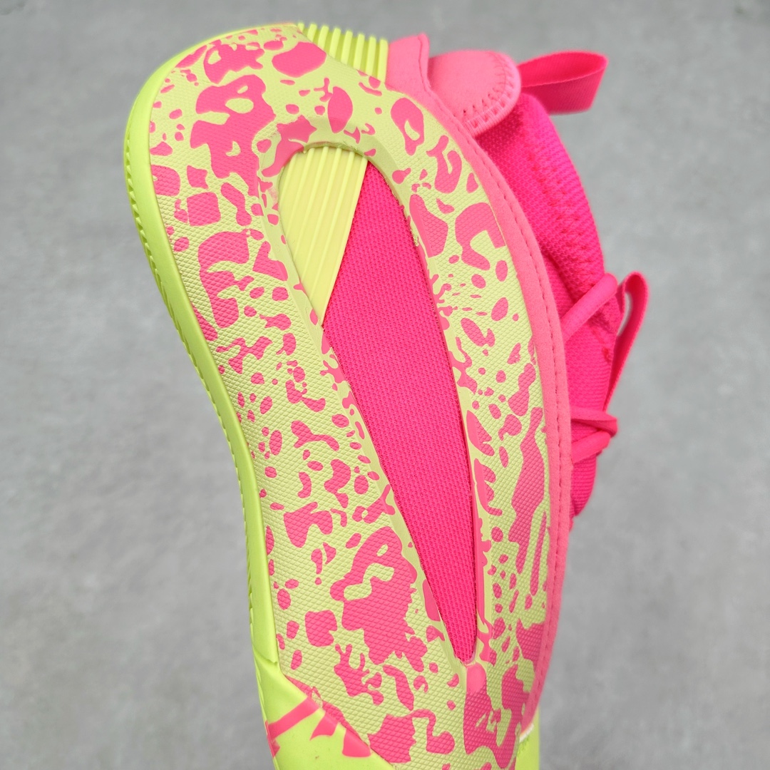 图片[6]-AD Harden Vol. 8 哈登八代签名篮球鞋 IE2689 采用了“袜套式”设计，在十多年前这一设计极为风靡，将帅气和简洁融为一体。现在Harden Vol. 8将袜套鞋领重新拾起，并配合内靴，易穿脱且包裹佳。泪滴形EVA结构骨架提供横向支持和快速移动时的稳定性。全掌JET BOOST科技提供缓震和能量反馈，助你整场保持活力。多向“JH”抓地纹路设计提供优秀抓地力，使球员能够在场上迅速变向、急停或启动，更好地掌控比赛。尺码：40 40.5 41 42 42.5 43 44 44.5 45 46-选品中心