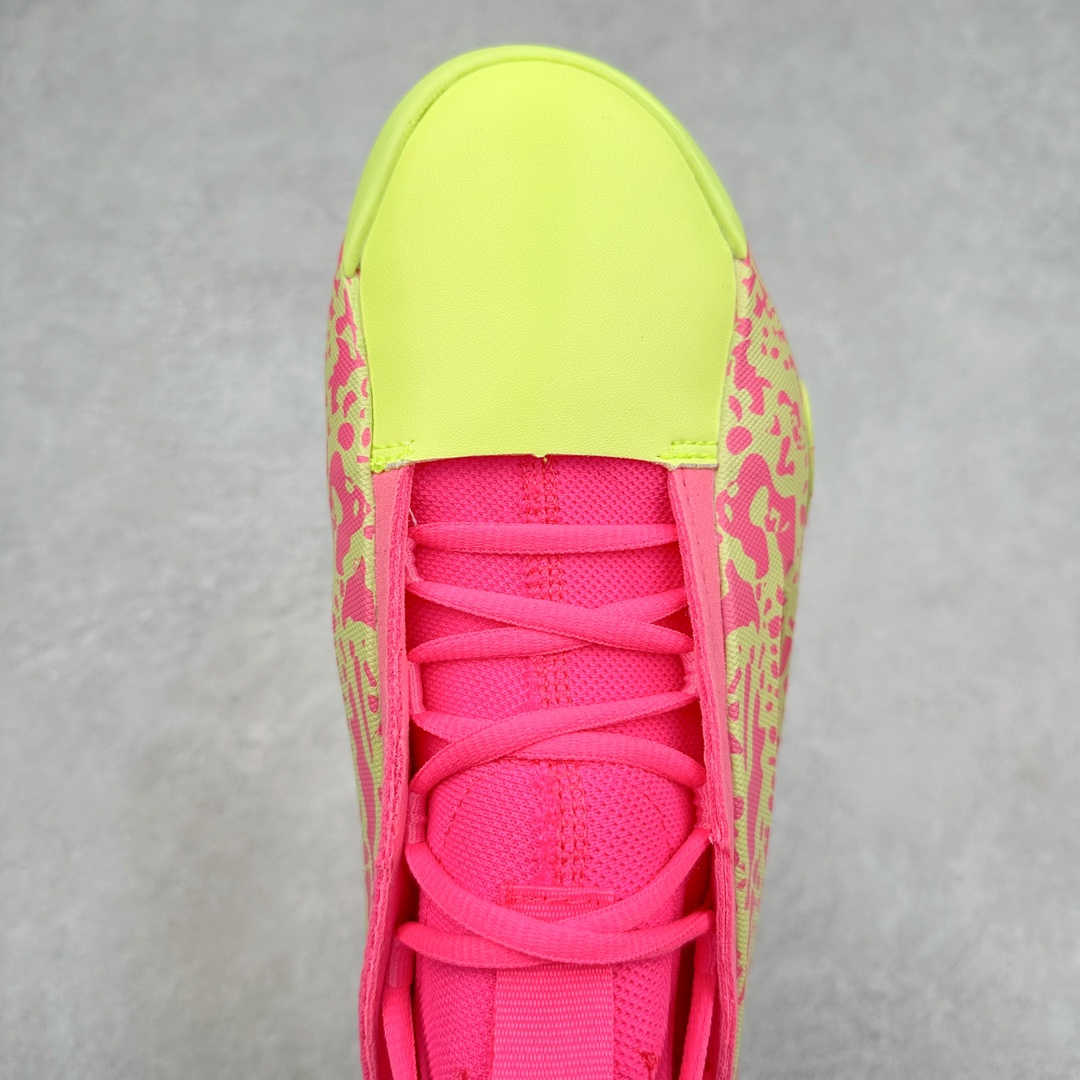 图片[4]-AD Harden Vol. 8 哈登八代签名篮球鞋 IE2689 采用了“袜套式”设计，在十多年前这一设计极为风靡，将帅气和简洁融为一体。现在Harden Vol. 8将袜套鞋领重新拾起，并配合内靴，易穿脱且包裹佳。泪滴形EVA结构骨架提供横向支持和快速移动时的稳定性。全掌JET BOOST科技提供缓震和能量反馈，助你整场保持活力。多向“JH”抓地纹路设计提供优秀抓地力，使球员能够在场上迅速变向、急停或启动，更好地掌控比赛。尺码：40 40.5 41 42 42.5 43 44 44.5 45 46-选品中心