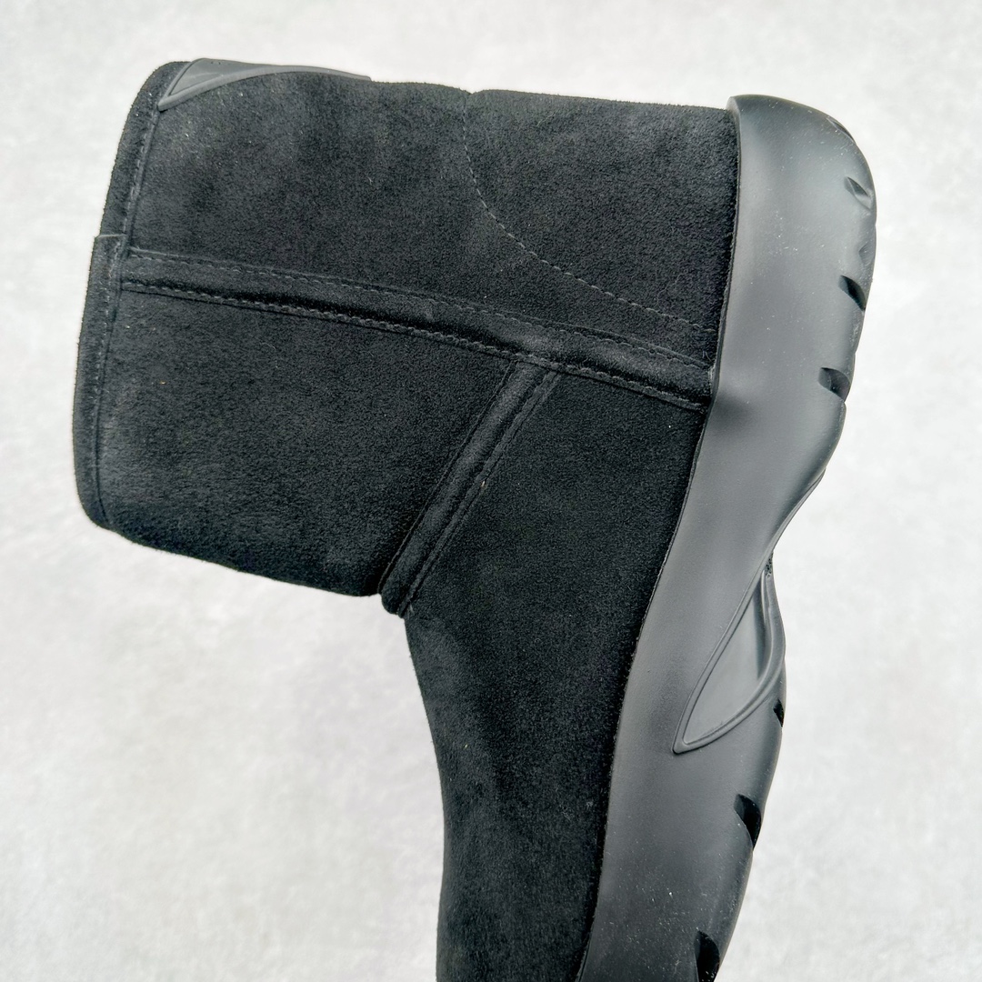 图片[7]-Bottega Veneta BV葆蝶家Snap牛皮耐磨百搭短靴 选用优质材料 精细制作 经典设计 展现优雅气质 舒适脚感 轻松穿梭 适合各种场合 彰显魅力 品味与舒适兼得 演绎自信自然 步履间散发迷人韵味 展现独特风采 Ins上超火 欧美街拍出镜率超高 最高版本发售 圆圆胖胖的鞋型 穿上之后非常的藏肉 原版进口牛反绒麂皮面料 有光泽 超有质感 内里垫脚全进口羊羔毛 羊毛足足2cm厚 舒适保暖 北方过冬完全 定制原版防滑EVA大底 轻便防滑 底厚：4cm 尺码：35 36 37 38 39 40-选品中心