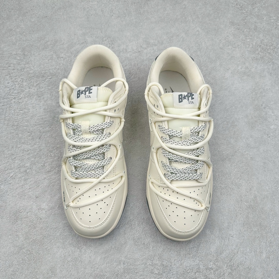 图片[2]-NK Dunk Low 定制配色 JJ5688-100 大厂出品 极力推荐 原装头层材料 独家版型蒸餾加工帶來的是更好的视觉和脚感体验大厂纯原品质出货 清洁度 电绣工艺 皮料切割干净无任何毛边 细节完美 尺码：36 36.5 37.5 38 38.5 39 40 40.5 41 42 42.5 43 44 44.5 45 46 47.5-选品中心