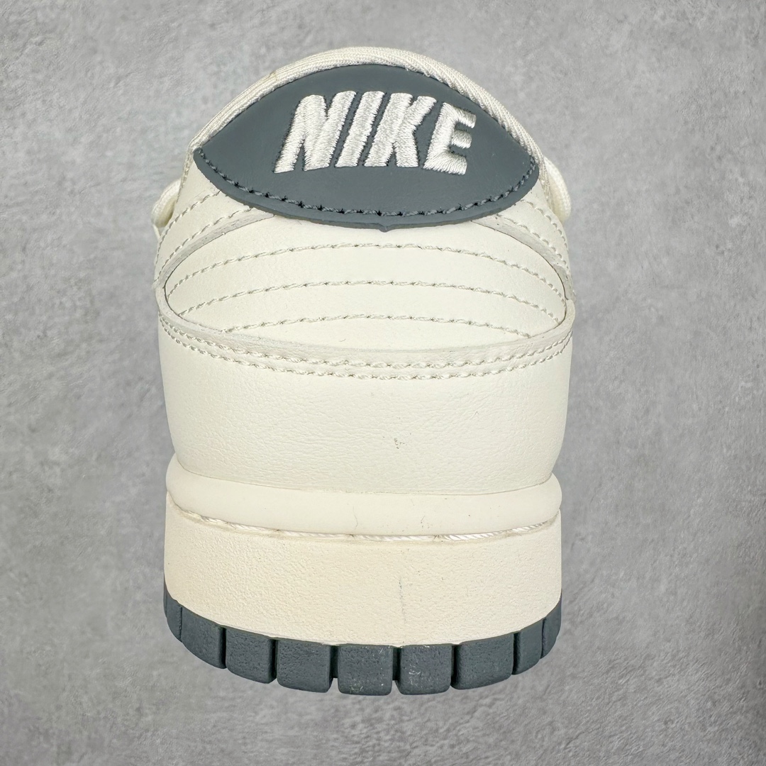 图片[8]-NK Dunk Low 定制配色 JJ5688-100 大厂出品 极力推荐 原装头层材料 独家版型蒸餾加工帶來的是更好的视觉和脚感体验大厂纯原品质出货 清洁度 电绣工艺 皮料切割干净无任何毛边 细节完美 尺码：36 36.5 37.5 38 38.5 39 40 40.5 41 42 42.5 43 44 44.5 45 46 47.5-选品中心