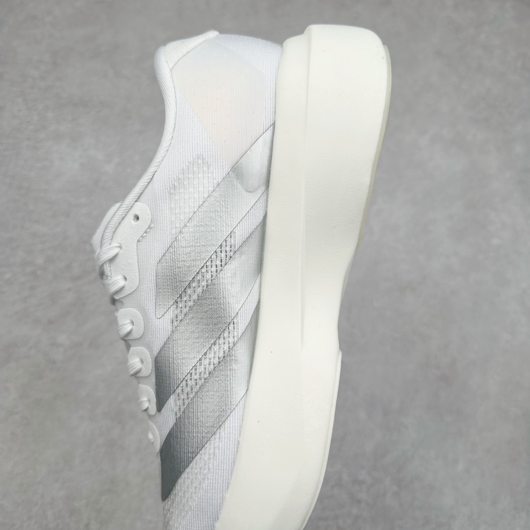 图片[7]-AD Adizero Eva SL M 零度进化版系列低帮轻便透气竞速休闲运动慢跑鞋 JR6207 相信大家对去年 adidas 横空出世的「顶级超跑」adiZero Adios Pro EVO 1 记忆犹新！不仅登顶阿迪史上最轻跑鞋宝座，更在接下来的全球马拉松赛事中，持续书写着惊人成绩，被网友戏称新一代「阿迪神鞋」全网刷屏！极简设计语言与强烈速度感和存在感的鞋侧三线，让人过目不忘，特别种草！其中定位于中长跑训练的 adidas Adizero Evo SL，整体外观造型与 adiZero Adios Pro EVO 1 非常相似。中底配置方面搭载全掌 Lightstrike Pro，鞋面采用透气网面示人，契合日常训练鞋的定位，更加耐用。外底给到了马牌橡胶，及类似上代竞速旗舰 adidas Adizero Adios Pro 3 区域分布。整体看下来无论是外观的鲜明辨识度，还是配置的扎实程度都很顶。尺码：36 36⅔ 37⅓ 38 38⅔ 39⅓ 40 40⅔ 41⅓ 42 42⅔ 43⅓ 44 45-选品中心