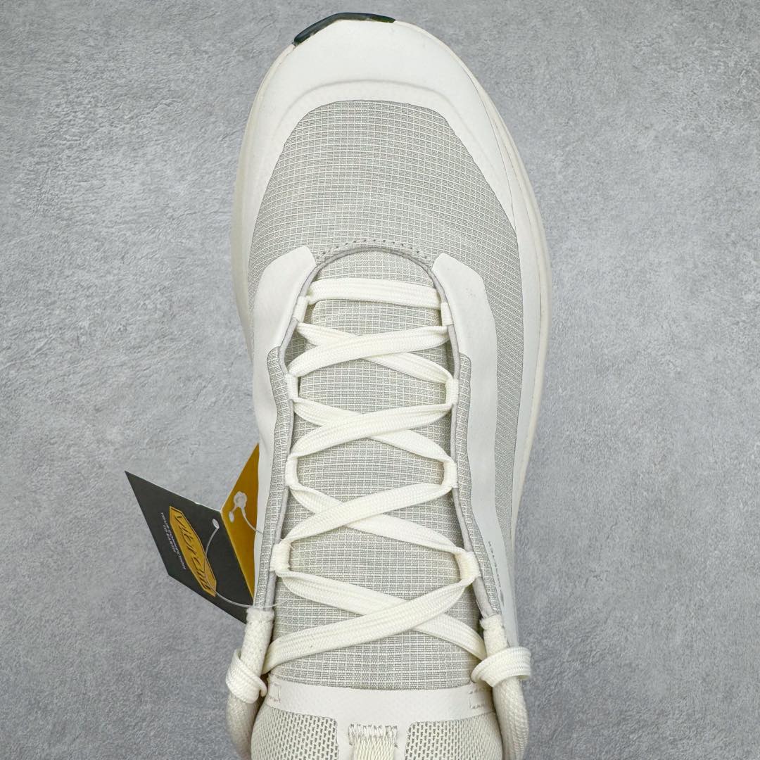 图片[4]-＃GD广顶 Arcteryx Aerios AURA 始祖鸟系列长距离越野登山徒步户外防水多功能运动跑鞋 独家原底面配置 全套原厂生产指令 内外盒标包装纸鞋带配件均同步公司 公司一样的东西 放心开冲 外贸 零售 裸鞋 渠道货 随意操作 承诺半个月内开胶直接换新 尺码：39.5 40 40.5 41 42 42.5 43 44 44.5 45-选品中心