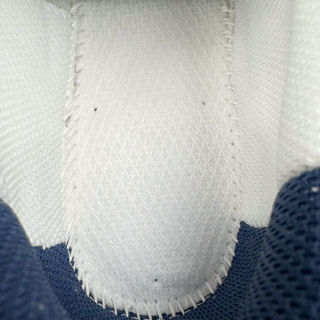 图片[10]-＃G版纯原 New Balance NB530 新百伦复古透气跑步鞋 全套原楦原纸板原厂数据开发 同步原鞋一次Model大底 全鞋电脑针车加持 原厂网布TPU高频工艺 正确中底拉帮 高密度丽新布中底 抛弃过往以皮革为主的人气轮廓 以极具复古风范的跑鞋外观呈现 设计上全鞋以简约清爽的纯白色作基底 鞋身覆盖大面积织物网眼材质 并于鞋头、鞋带孔眼片等细节处点缀对比鲜明的反光银镀层凸显 鞋舌、侧身等位置则辅以一贯的「N」字标志和品牌徽标彰显身份 最后通过搭载的 ABZORB 缓震中底完善整体造型 尺码：36 37 37.5 38 38.5 39.5 40 40.5 41.5 42 42.5 43 44 44.5 45 45.5 46.5 47-选品中心