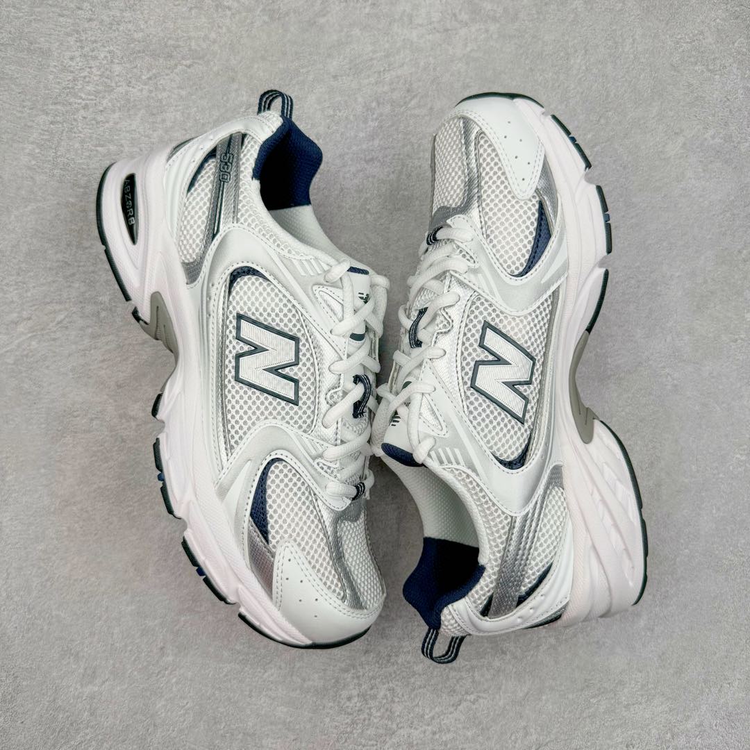 图片[3]-＃G版纯原 New Balance NB530 新百伦复古透气跑步鞋 全套原楦原纸板原厂数据开发 同步原鞋一次Model大底 全鞋电脑针车加持 原厂网布TPU高频工艺 正确中底拉帮 高密度丽新布中底 抛弃过往以皮革为主的人气轮廓 以极具复古风范的跑鞋外观呈现 设计上全鞋以简约清爽的纯白色作基底 鞋身覆盖大面积织物网眼材质 并于鞋头、鞋带孔眼片等细节处点缀对比鲜明的反光银镀层凸显 鞋舌、侧身等位置则辅以一贯的「N」字标志和品牌徽标彰显身份 最后通过搭载的 ABZORB 缓震中底完善整体造型 尺码：36 37 37.5 38 38.5 39.5 40 40.5 41.5 42 42.5 43 44 44.5 45 45.5 46.5 47-选品中心