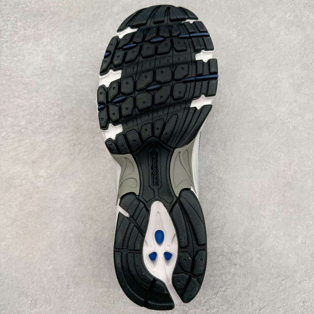 图片[9]-＃G版纯原 New Balance NB530 新百伦复古透气跑步鞋 全套原楦原纸板原厂数据开发 同步原鞋一次Model大底 全鞋电脑针车加持 原厂网布TPU高频工艺 正确中底拉帮 高密度丽新布中底 抛弃过往以皮革为主的人气轮廓 以极具复古风范的跑鞋外观呈现 设计上全鞋以简约清爽的纯白色作基底 鞋身覆盖大面积织物网眼材质 并于鞋头、鞋带孔眼片等细节处点缀对比鲜明的反光银镀层凸显 鞋舌、侧身等位置则辅以一贯的「N」字标志和品牌徽标彰显身份 最后通过搭载的 ABZORB 缓震中底完善整体造型 尺码：36 37 37.5 38 38.5 39.5 40 40.5 41.5 42 42.5 43 44 44.5 45 45.5 46.5 47-选品中心