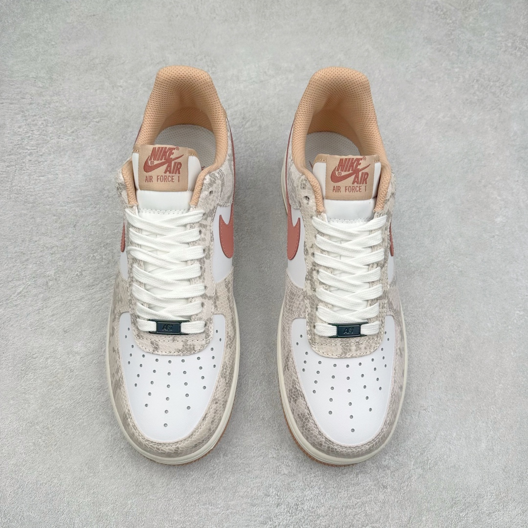 图片[2]-NK Air Force 1´07 Low 空军一号低帮百搭休闲运动板鞋 柔软、弹性十足的缓震性能和出色的中底设计 横跨复古与现代的外型结合 造就出风靡全球 三十多年的Force 1 直到今天还深受青睐 尺码：36 36.5 37.5 38 38.5 39 40 40.5 41 42 42.5 43 44 44.5 45-选品中心