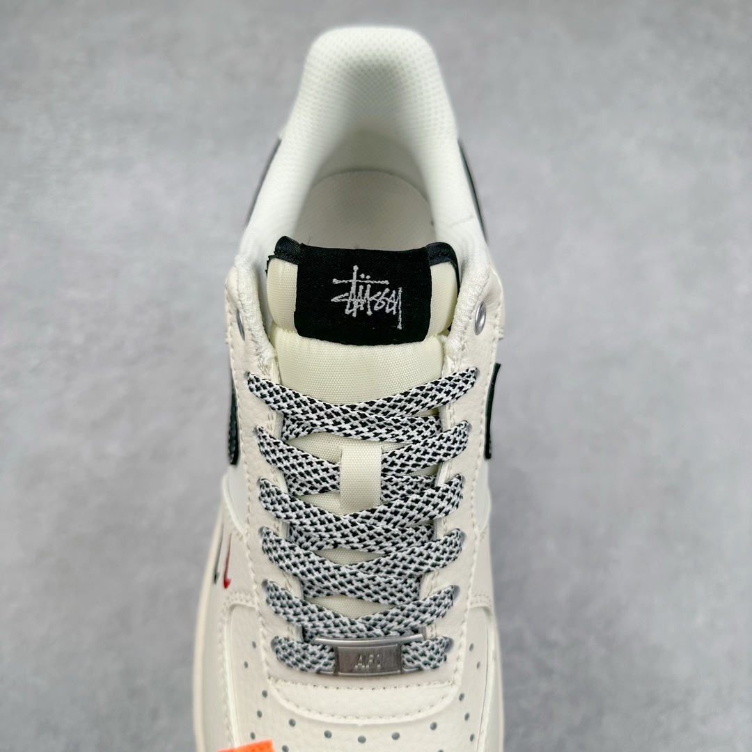 图片[5]-NK Air Force 1´07 Low 空军一号低帮百搭休闲运动板鞋 SJ6698-011 柔软、弹性十足的缓震性能和出色的中底设计 横跨复古与现代的外型结合 造就出风靡全球 三十多年的Force 1 直到今天还深受青睐 尺码：36 36.5 37.5 38 38.5 39 40 40.5 41 42 42.5 43 44 44.5 45-选品中心