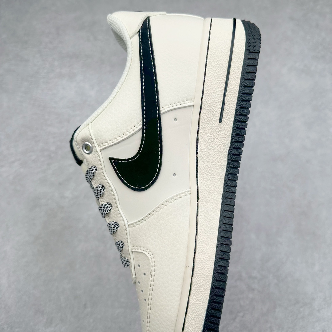 图片[7]-NK Air Force 1´07 Low 空军一号低帮百搭休闲运动板鞋 SJ6698-011 柔软、弹性十足的缓震性能和出色的中底设计 横跨复古与现代的外型结合 造就出风靡全球 三十多年的Force 1 直到今天还深受青睐 尺码：36 36.5 37.5 38 38.5 39 40 40.5 41 42 42.5 43 44 44.5 45-选品中心