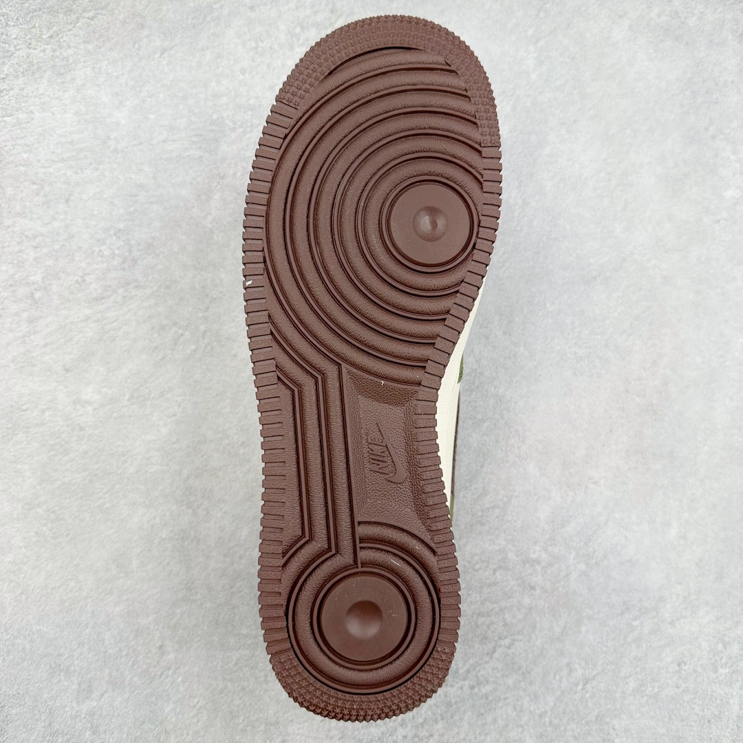 图片[9]-NK Air Force 1´07 Low 空军一号低帮百搭休闲运动板鞋 KK1988-038 柔软、弹性十足的缓震性能和出色的中底设计 横跨复古与现代的外型结合 造就出风靡全球 三十多年的Force 1 直到今天还深受青睐 尺码：36 36.5 37.5 38 38.5 39 40 40.5 41 42 42.5 43 44 44.5 45-选品中心