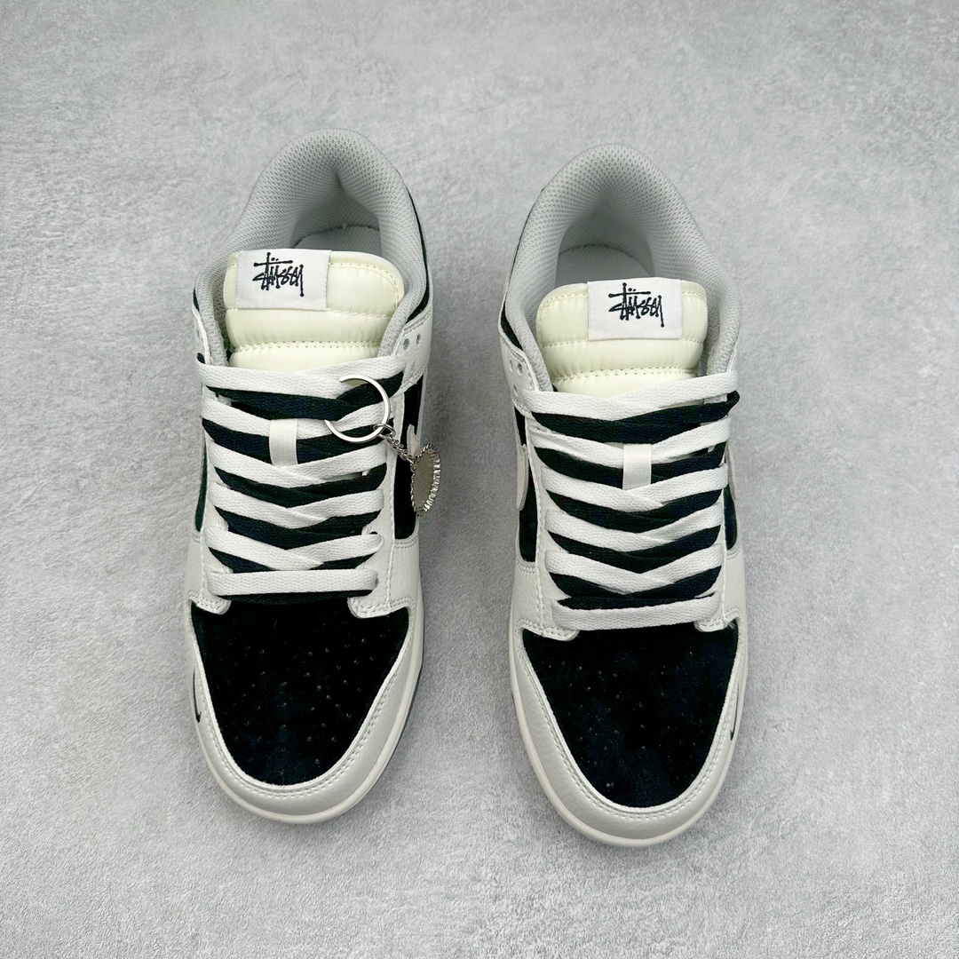 图片[2]-NK Dunk Low 定制配色 SF1029-402 大厂出品 极力推荐 原装头层材料 独家版型蒸餾加工帶來的是更好的视觉和脚感体验大厂纯原品质出货 清洁度 电绣工艺 皮料切割干净无任何毛边 细节完美 尺码：36 36.5 37.5 38 38.5 39 40 40.5 41 42 42.5 43 44 44.5 45 46 47.5-选品中心