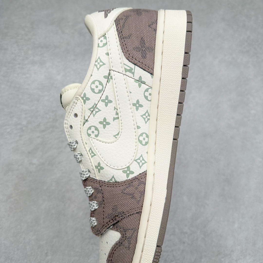 图片[7]-TS x Air Jordan AJ1 Low 倒钩低帮联名定制配色 SJ2068-105 原厂内置气垫魔块 A模大底 头层小牛皮 鞋舌AJ原厂专用牛津布+AJ专用反口珍珠布+原厂无杂质高弹内里海棉+特殊封边弹力鞋带 尺码：36 36.5 37.5 38 38.5 39 40 40.5 41 42 42.5 43 44 44.5 45 46 47.5-选品中心