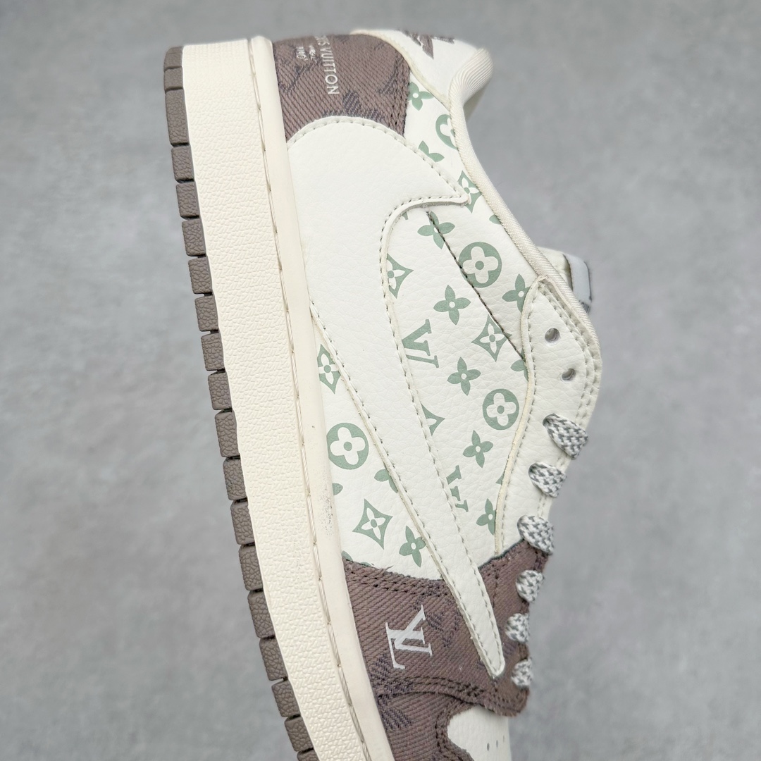 图片[6]-TS x Air Jordan AJ1 Low 倒钩低帮联名定制配色 SJ2068-105 原厂内置气垫魔块 A模大底 头层小牛皮 鞋舌AJ原厂专用牛津布+AJ专用反口珍珠布+原厂无杂质高弹内里海棉+特殊封边弹力鞋带 尺码：36 36.5 37.5 38 38.5 39 40 40.5 41 42 42.5 43 44 44.5 45 46 47.5-选品中心