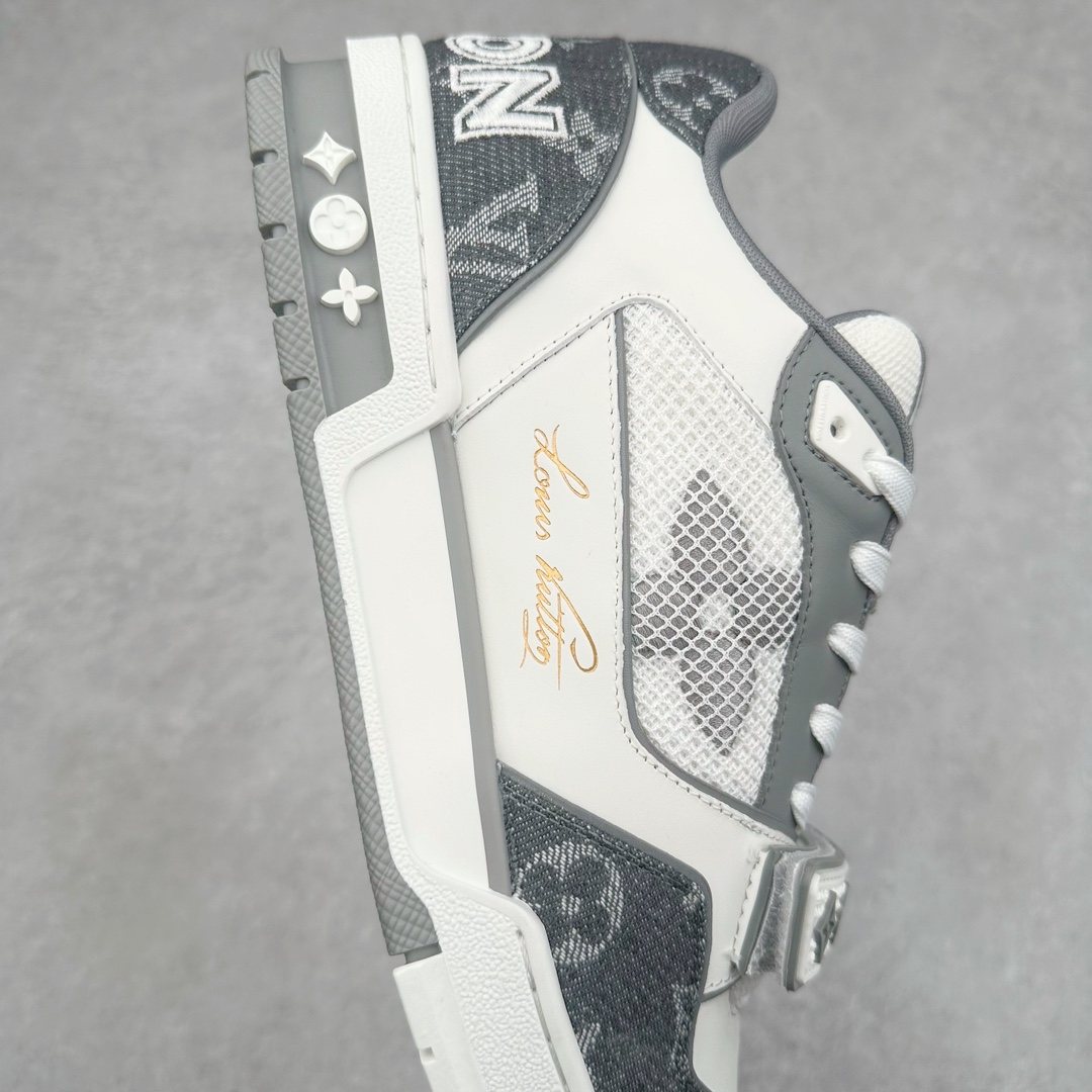 图片[6]-Louis Vuitton Trainer lv时装走秀运动鞋 高尔夫系列 全网最全配色更新最快 最成熟的做工稳定的品控 完美鞋型超高的清洁度 零毛边线头瑕疵 全套原楦原纸版原鞋开模 全网最具灵魂的版型 正确原装黄色鞋盒 正确中底印花 鞋面印花3D高频深度立体 全鞋电脑针车 紧密相连 针距密度一致 环保乳胶注塑鞋垫 厚度脚感还原原版 皮面裁剪部位 统一油边封口工艺 原装橡胶大底含胶量大底组合零偏差 专柜全套包装 防尘袋 说明书 质保卡 男女鞋 尺码：35 36 37 38 39 40 41 42 43 44 45-选品中心