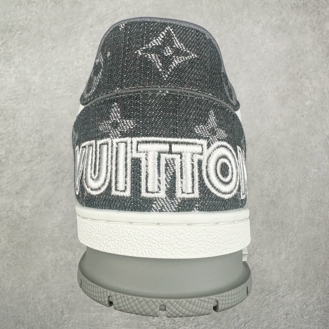 图片[8]-Louis Vuitton Trainer lv时装走秀运动鞋 高尔夫系列 全网最全配色更新最快 最成熟的做工稳定的品控 完美鞋型超高的清洁度 零毛边线头瑕疵 全套原楦原纸版原鞋开模 全网最具灵魂的版型 正确原装黄色鞋盒 正确中底印花 鞋面印花3D高频深度立体 全鞋电脑针车 紧密相连 针距密度一致 环保乳胶注塑鞋垫 厚度脚感还原原版 皮面裁剪部位 统一油边封口工艺 原装橡胶大底含胶量大底组合零偏差 专柜全套包装 防尘袋 说明书 质保卡 男女鞋 尺码：35 36 37 38 39 40 41 42 43 44 45-选品中心