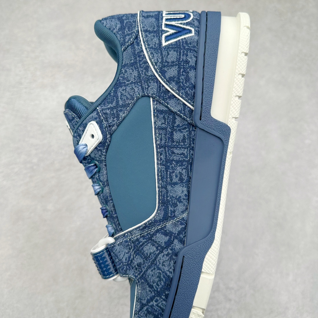 图片[7]-Louis Vuitton Trainer lv时装走秀运动鞋 高尔夫系列 全网最全配色更新最快 最成熟的做工稳定的品控 完美鞋型超高的清洁度 零毛边线头瑕疵 全套原楦原纸版原鞋开模 全网最具灵魂的版型 正确原装黄色鞋盒 正确中底印花 鞋面印花3D高频深度立体 全鞋电脑针车 紧密相连 针距密度一致 环保乳胶注塑鞋垫 厚度脚感还原原版 皮面裁剪部位 统一油边封口工艺 原装橡胶大底含胶量大底组合零偏差 专柜全套包装 防尘袋 说明书 质保卡 男女鞋 尺码：35 36 37 38 39 40 41 42 43 44 45-选品中心