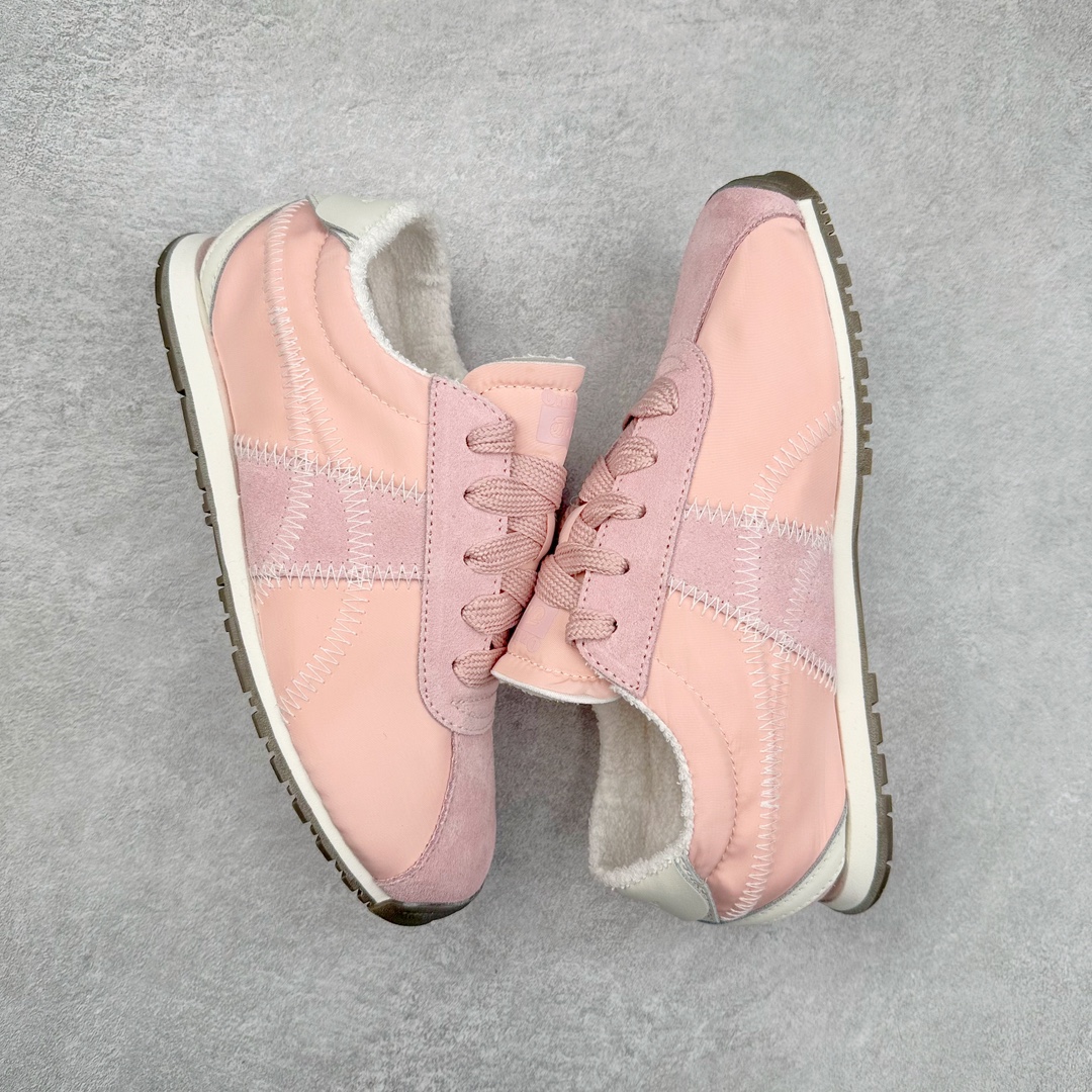 图片[3]-Onitsuka Tiger CORSAIR™ A55鞋款 作为鬼冢虎品牌创立75周年限定之作 灵感源自1970 年代 慢跑热潮先驱的经典鞋履TIGER CORSAIRT™ 以现代视角崭新呈现 简约廓形与细密缝线条纹相得益彰 饰以鬼塚虎标志性的后跟提耳和十字补强 崭新演绎经典之美 轻盈鞋身搭配出色缓震的纤薄鞋底 精妙平衡舒适与时尚 尺码：36 37 37.5 38 39 39.5 40 40.5 41.5 42 42.5 43 44 44.5 45-选品中心