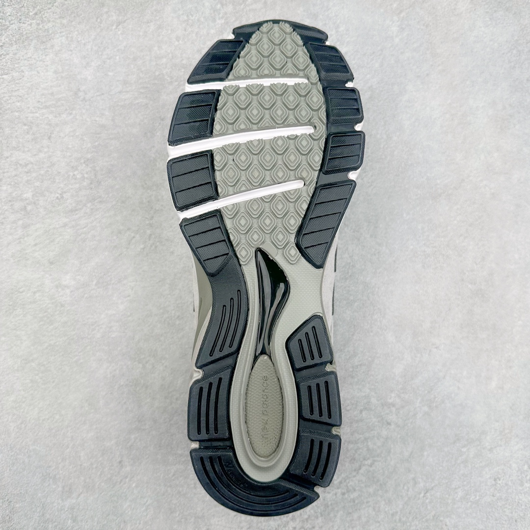 图片[9]-＃K版纯原 New Balance in USA M990V4 新百伦NB系列美产血统经典复古休闲运动百搭老爹跑步鞋 990V4延续了品牌引以为傲的精湛制鞋技艺及经典复古轮廓 同时中底结合新的ACTIVE lite和PU材料 重新诠释ENCAP科技 带来绝佳缓震体验 于细节处 全鞋360度的3M反光设计 及鞋舌固定功能上的提升 配以全新的N标设计更是带来绝佳的用户体验 尺码：36 37 37.5 38 38.5 39 40 40.5 41.5 42 42.5 43 44 44.5 45-选品中心