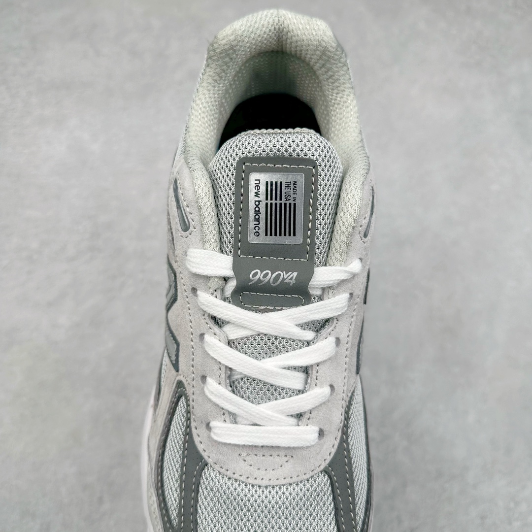 图片[5]-＃K版纯原 New Balance in USA M990V4 新百伦NB系列美产血统经典复古休闲运动百搭老爹跑步鞋 990V4延续了品牌引以为傲的精湛制鞋技艺及经典复古轮廓 同时中底结合新的ACTIVE lite和PU材料 重新诠释ENCAP科技 带来绝佳缓震体验 于细节处 全鞋360度的3M反光设计 及鞋舌固定功能上的提升 配以全新的N标设计更是带来绝佳的用户体验 尺码：36 37 37.5 38 38.5 39 40 40.5 41.5 42 42.5 43 44 44.5 45-选品中心