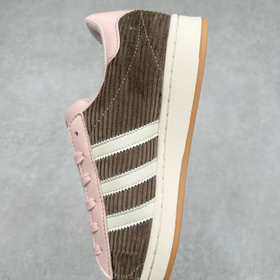 图片[7]-AD Originals Superstar 经典复古贝壳头板鞋 IG2153 诞生于1969年 是第一双将全皮面鞋 身与橡胶鞋头结合在一起的低帮篮球鞋 Superstar最开始 是作为高帮篮球鞋Pro Model的低帮版本而出现的 但因为其独特和醒目的橡胶鞋头造型而让大家熟知 被大家形象地称为\\\”shelltoe\\\”贝壳头 在70年代的美国职业篮球场上 接近3/4的NBA球员都将这双Superstar作为场上用鞋 80年代之后 经过不断的改良和发展 Superstar逐渐成为横跨时装、音乐、街头文化、休闲和运动等各大领域的时尚潮鞋 尺码：36 36.5 37 38 38.5 39 40 40.5 41 42 42.5 43 44 44.5 45-选品中心