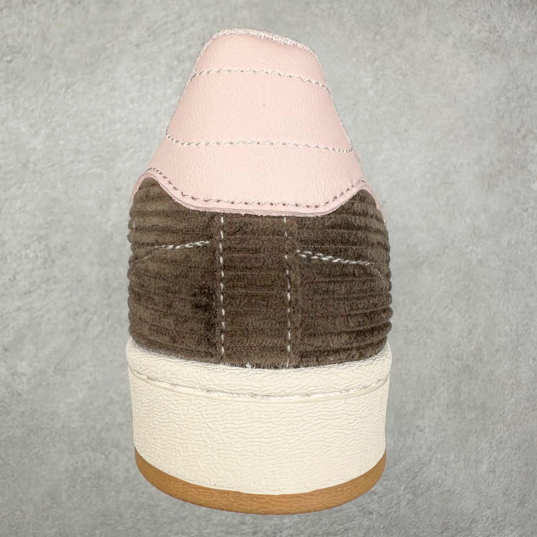 图片[8]-AD Originals Superstar 经典复古贝壳头板鞋 IG2153 诞生于1969年 是第一双将全皮面鞋 身与橡胶鞋头结合在一起的低帮篮球鞋 Superstar最开始 是作为高帮篮球鞋Pro Model的低帮版本而出现的 但因为其独特和醒目的橡胶鞋头造型而让大家熟知 被大家形象地称为\\\”shelltoe\\\”贝壳头 在70年代的美国职业篮球场上 接近3/4的NBA球员都将这双Superstar作为场上用鞋 80年代之后 经过不断的改良和发展 Superstar逐渐成为横跨时装、音乐、街头文化、休闲和运动等各大领域的时尚潮鞋 尺码：36 36.5 37 38 38.5 39 40 40.5 41 42 42.5 43 44 44.5 45-选品中心