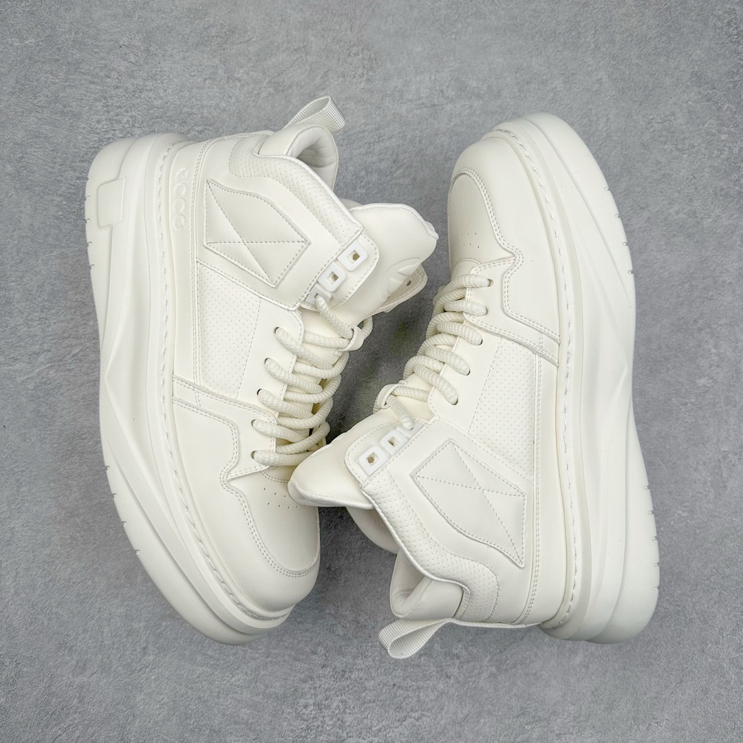 图片[3]-ECCO爱步防滑高帮鞋子男款 黑白简约耐磨休闲鞋 柔酷周年系列创新新品 甄选品质牛皮鞋面，轻盈柔韧 具有良好透气性 舒适耐穿 简约系带设计，可自由调节松紧 贴合脚型 直接注塑的PU鞋底，轻盈柔韧 防滑耐磨 核心科技 高帮风潮 率性出街 时尚通勤 假日随享 尺码：38 39 40 41 42 43 44（皮鞋码）-选品中心