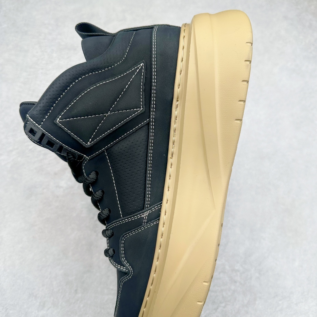 图片[7]-ECCO爱步防滑高帮鞋子男款 黑白简约耐磨休闲鞋 柔酷周年系列创新新品 甄选品质牛皮鞋面，轻盈柔韧 具有良好透气性 舒适耐穿 简约系带设计，可自由调节松紧 贴合脚型 直接注塑的PU鞋底，轻盈柔韧 防滑耐磨 核心科技 高帮风潮 率性出街 时尚通勤 假日随享 尺码：38 39 40 41 42 43 44（皮鞋码）-选品中心