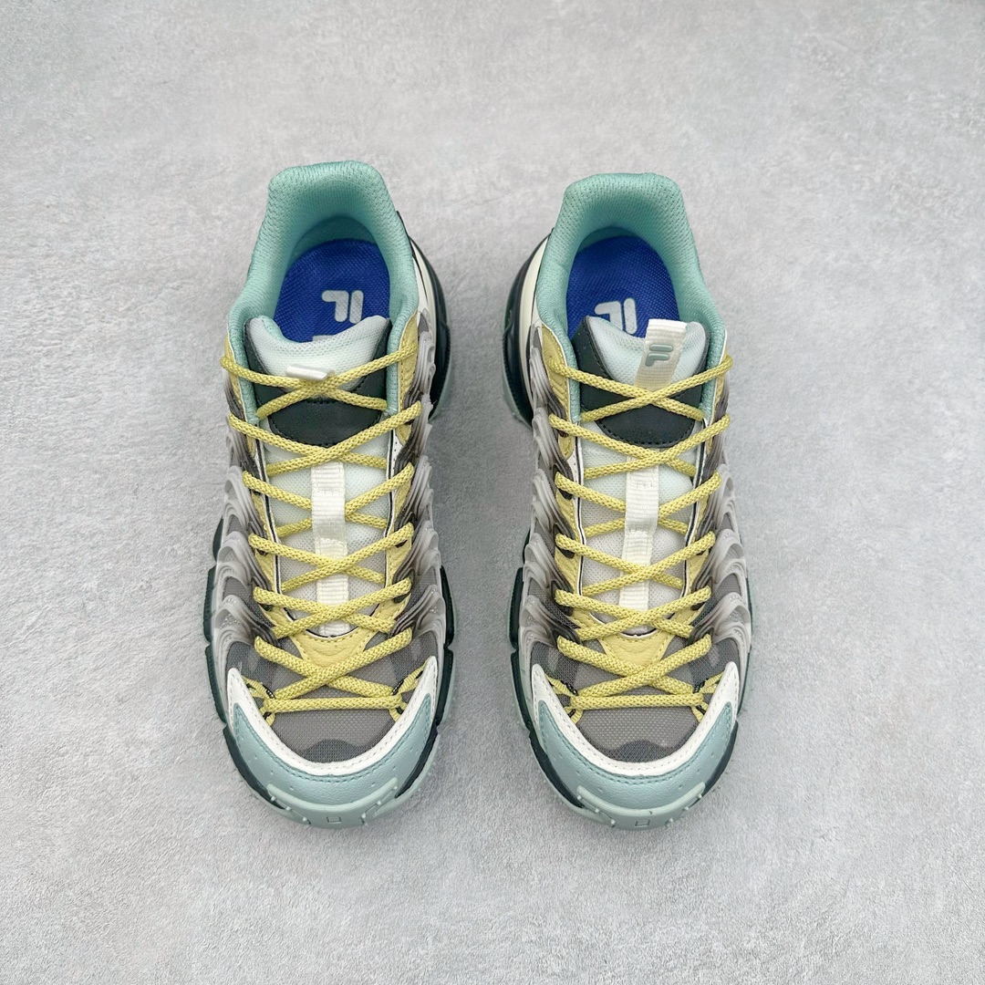 图片[2]-FILA FUSION BRACKET 斐乐时尚舒适网布织物防滑耐磨低帮训练跑步鞋 FUSION 系列传承了 FILA 的百年基因，融入年轻运动及潮流文化，成为引领变革、创新突破的一代。以“1+N” 的跨界合作模式重现经典的同时创造经典。带来最出其不意的跨界合作惊喜。同时，FILAFUSION把FILA 的 DNA 融入到定制体验里，你可以随心制造厲于你的产品。FILA FUSION 的鞋家族涵盖了老爹鞋、跑步鞋、网球鞋、季节款。风格复古新潮，满足了时尚人士出行及各类运动的搭配需求，成为当下年轻人筷拥的鞋类品牌之一。FILA FUSION 走进年轻人的世界，通过年轻人运动，街舞，滑板，篮球，展现 FILA FUSION 的潮流态度和年轻文化。FILA FUSION 认为末来属于引领变革、创新突破的年轻一代，让我们一起构成 FILA 未来的蓝图吧！尺码：35.5 36 36.5 37.5 38 38.5 39 40 40.5 41 42 42.5 43 44 44.5 45 45.5-选品中心