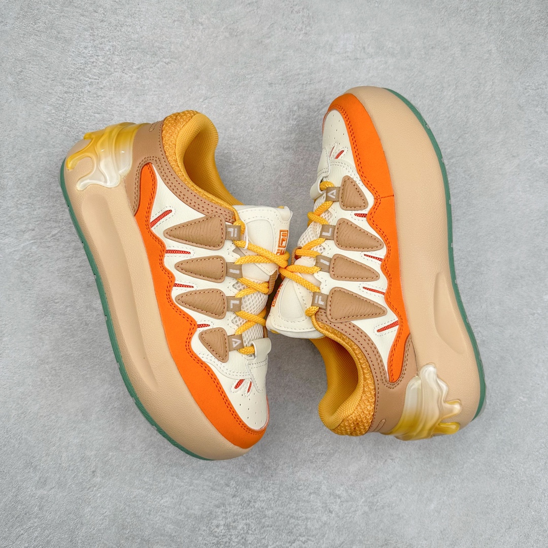 图片[3]-FILA CARROT 2 斐乐萝卜鞋2.0 经典百搭休闲 防滑减震耐磨低帮板鞋 传承了 FILA 的百年基因，融入年轻运动及潮流文化，成为引领变革、创新突破的一代。以“1+N” 的跨界合作模式重现经典的同时创造经典。带来最出其不意的跨界合作惊喜。同时，FILAFUSION把FILA 的 DNA 融入到定制体验里，你可以随心制造厲于你的产品。FILA FUSION 的鞋家族涵盖了老爹鞋、跑步鞋、网球鞋、季节款。风格复古新潮，满足了时尚人士出行及各类运动的搭配需求，成为当下年轻人筷拥的鞋类品牌之一。FILA FUSION 走进年轻人的世界，通过年轻人运动，街舞，滑板，篮球，展现 FILA FUSION 的潮流态度和年轻文化。FILA FUSION 认为末来属于引领变革、创新突破的年轻一代，让我们一起构成 FILA 未来的蓝图吧！尺码：35.5 36 36.5 37.5 38 38.5 39 40-选品中心