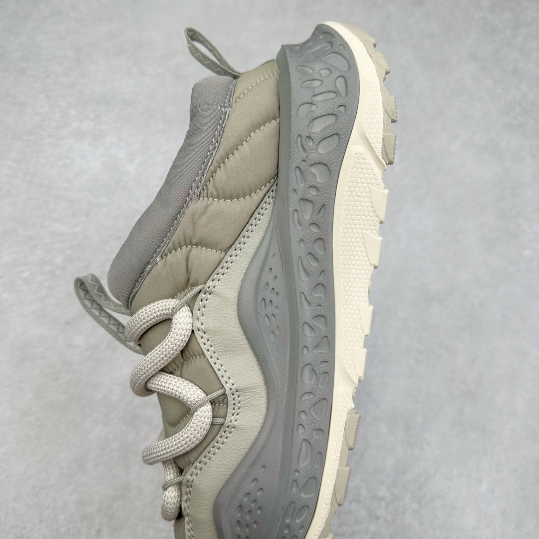 图片[7]-HOKA ONE ONE Ora Primo 舒适防滑低帮生活休闲鞋 虽然是以一脚蹬作为设计理念 但完全不会出现不跟脚的情况 可以看到带有一部分后跟 做到不束缚同时可以有效防止掉跟 厚度可观的鞋垫上带有凸起的纹理 上脚不会有异物感并防止打滑 鞋底搭载滚动平衡技术 为玩家提供缓震支持与舒适脚感 尺码：36 36.5 37.5 38 38.5 39 40 40.5 41 42 42.5 43 44 44.5 45 46 47-选品中心