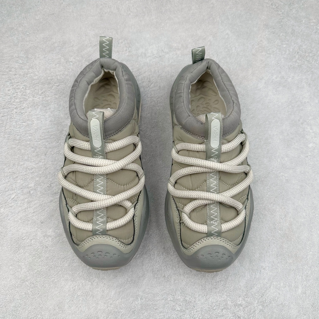 图片[2]-HOKA ONE ONE Ora Primo 舒适防滑低帮生活休闲鞋 虽然是以一脚蹬作为设计理念 但完全不会出现不跟脚的情况 可以看到带有一部分后跟 做到不束缚同时可以有效防止掉跟 厚度可观的鞋垫上带有凸起的纹理 上脚不会有异物感并防止打滑 鞋底搭载滚动平衡技术 为玩家提供缓震支持与舒适脚感 尺码：36 36.5 37.5 38 38.5 39 40 40.5 41 42 42.5 43 44 44.5 45 46 47-选品中心