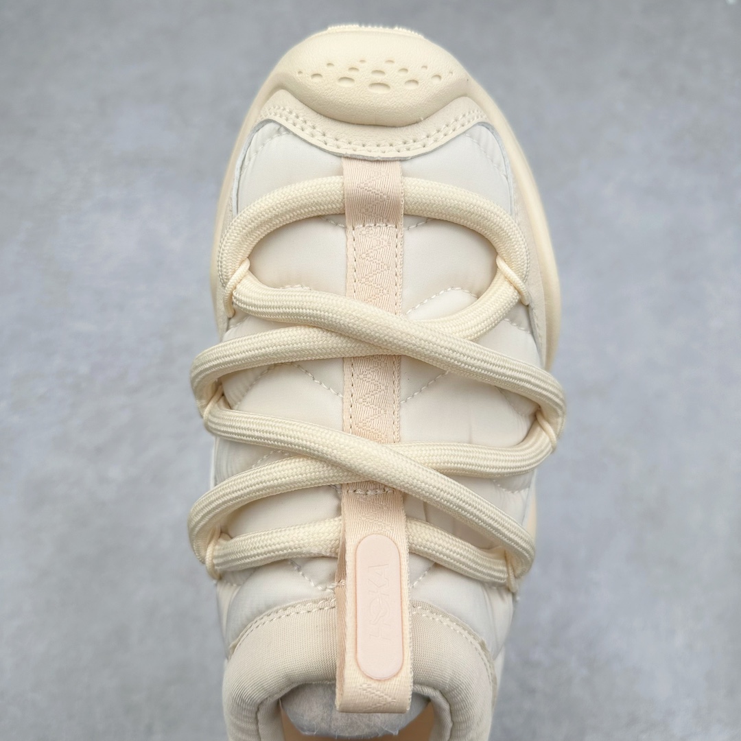 图片[4]-HOKA ONE ONE Ora Primo 舒适防滑低帮生活休闲鞋 虽然是以一脚蹬作为设计理念 但完全不会出现不跟脚的情况 可以看到带有一部分后跟 做到不束缚同时可以有效防止掉跟 厚度可观的鞋垫上带有凸起的纹理 上脚不会有异物感并防止打滑 鞋底搭载滚动平衡技术 为玩家提供缓震支持与舒适脚感 尺码：36 36.5 37.5 38 38.5 39 40 40.5 41 42 42.5 43 44 44.5 45 46 47-选品中心