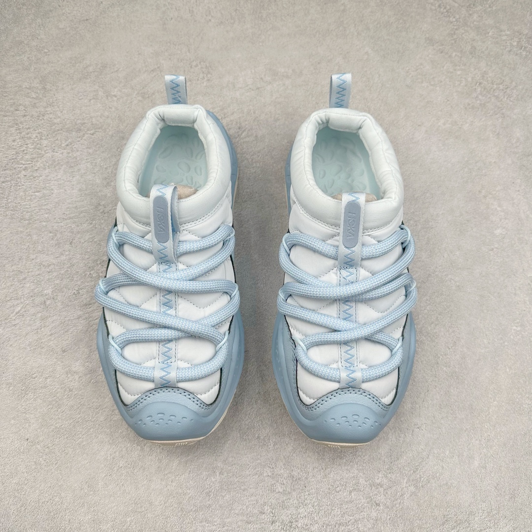 图片[2]-HOKA ONE ONE Ora Primo 舒适防滑低帮生活休闲鞋 虽然是以一脚蹬作为设计理念 但完全不会出现不跟脚的情况 可以看到带有一部分后跟 做到不束缚同时可以有效防止掉跟 厚度可观的鞋垫上带有凸起的纹理 上脚不会有异物感并防止打滑 鞋底搭载滚动平衡技术 为玩家提供缓震支持与舒适脚感 尺码：36 36.5 37.5 38 38.5 39 40 40.5 41 42 42.5 43 44 44.5 45 46 47-选品中心