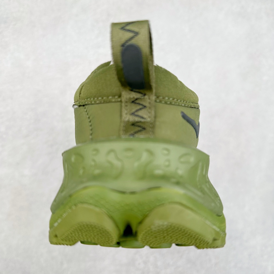 图片[8]-HOKA ONE ONE Ora Primo 舒适防滑低帮生活休闲鞋 虽然是以一脚蹬作为设计理念 但完全不会出现不跟脚的情况 可以看到带有一部分后跟 做到不束缚同时可以有效防止掉跟 厚度可观的鞋垫上带有凸起的纹理 上脚不会有异物感并防止打滑 鞋底搭载滚动平衡技术 为玩家提供缓震支持与舒适脚感 尺码：36 36.5 37.5 38 38.5 39 40 40.5 41 42 42.5 43 44 44.5 45 46 47-选品中心