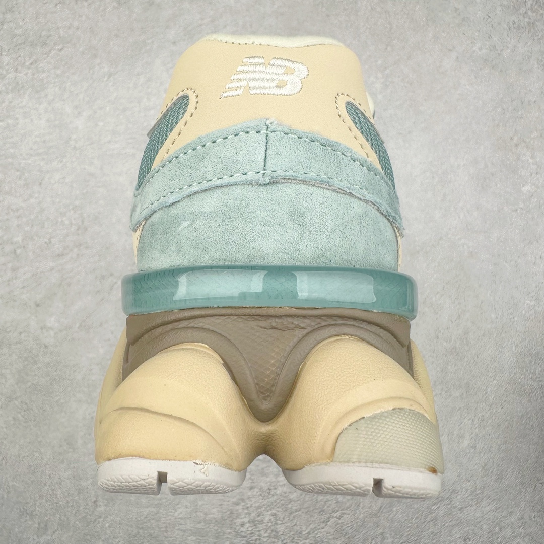 图片[8]-＃纯原特价福利 New Balance NB9060系列 新百伦绒面革网布经典百搭防滑耐磨透气低帮生活休闲鞋 全套原楦原纸板原厂数据开发 进口三明治网面 原装进口翻毛皮料正确绒感卡色 正确中底拉帮中底网布细节 原厂标裁 带紫光防伪 定制后跟透明水晶模块 冲裁组合 大底贴合程度胶水上色把控完美 整洁度挑战全网艺术家 多道序QC把关品质完善 匠心打造 耗时两个月开发完成 工艺极其复杂难度可想而知 新开独立私模大底 全网唯一正确六层组合大底 高端零售专供产物 尺码：36 37 37.5 38 38.5 39 40 40.5 41 42 42.5 43 44 45 46.5-选品中心