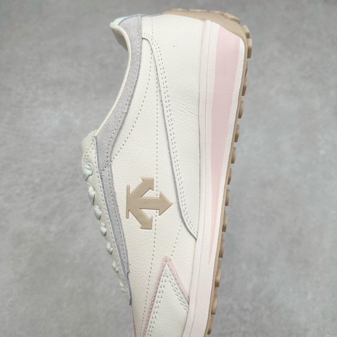 图片[7]-DESCENTE Sport Style Chron Racer迪桑特舒适百搭防滑耐磨低帮生活休闲鞋 是一款集复古与现代于一体的低帮跑步鞋 简洁的牛皮鞋面不仅彰显出时尚的质感 还适用于多种场合的穿搭 这款鞋子的透气性能极佳 轻质弹性鞋底则提供了良好的舒适度和耐磨性 使你在行走或跑步时都能感受到脚底的柔软与支撑 尺码：36 36.5 37.5 38 38.5 39 40 40.5 41 42 42.5 43 44 44.5 45-选品中心