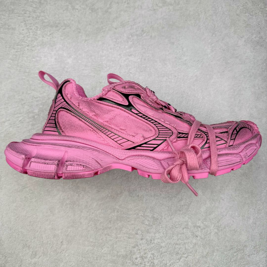 ＃OG纯原 BALENCIAGA 3XL Sneakers 巴黎世家十代网布系带低帮走秀复古老爹鞋 黑色闪钻 全套原纸板楦头开发 最原汁原味的灵魂版型 全鞋荧光划线卡点 胶水把控整洁度追求极致完美 每一双都是工艺品 多重QC质检 超越公司货的品控标准 实实在在的免检产品 原盒原配 正确字体电绣 粗细、位置、大小正确 侧边TPU 透气孔匹配意产原版 正确分离大底 TPU软底 原版一致大底LOGO 立体感十足 原厂皮料水洗做旧 采购原厂网纱 不含皮革 网布材料和聚氨酯 磨损效果 鞋头边缘和后帮 Balenciaga 徽标 鞋面和后跟凸印尺码 鞋舌 3XL 橡胶品牌标识和反光细节 鞋帮拉袢和鞋舌拉祥 配反光细节 备用鞋带在鞋履前侧 可在穿着前取下 便于不同造型搭配 正常尺码 尺码：35 36 37 38 39 40 41 42 43 44 45 46-选品中心