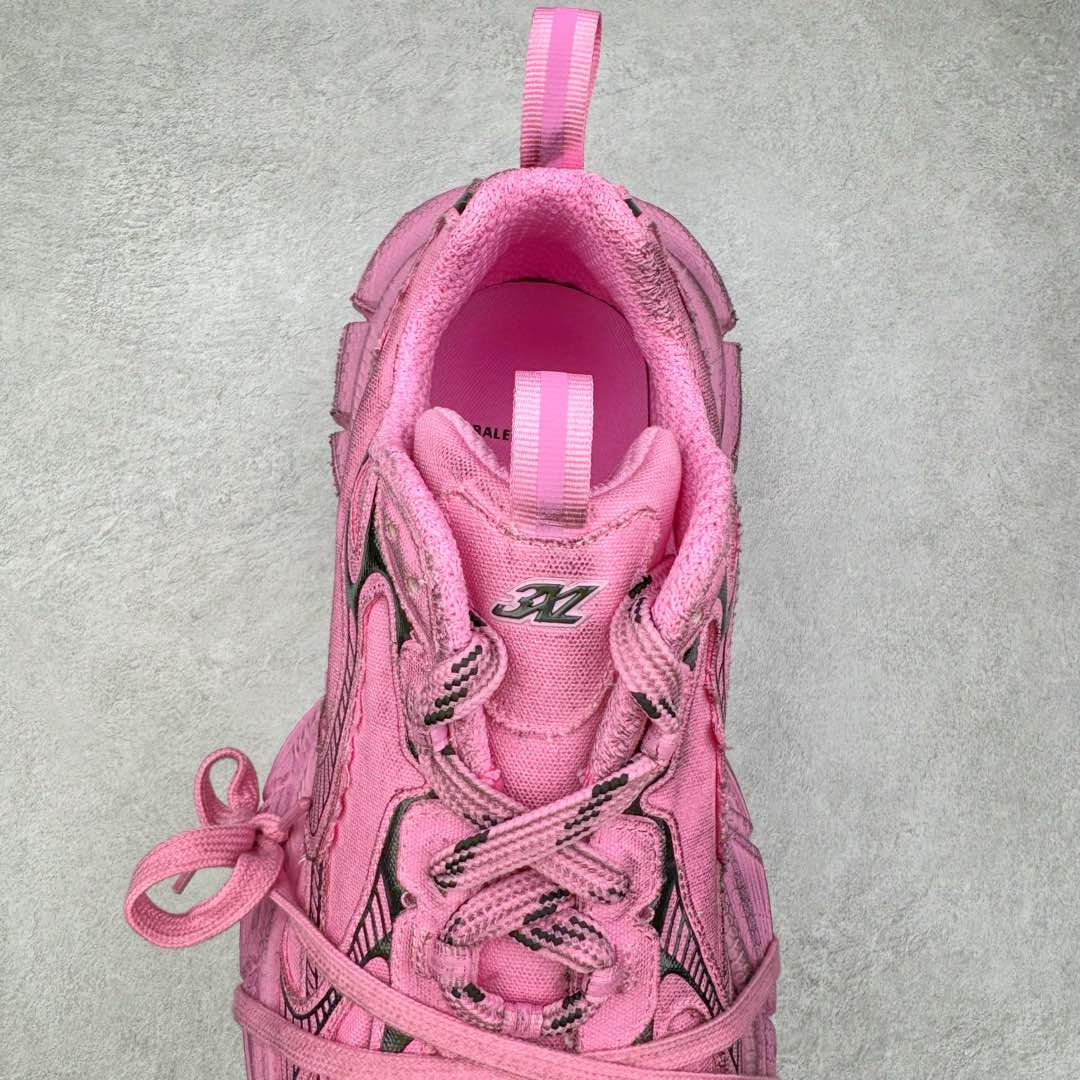 图片[5]-＃OG纯原 BALENCIAGA 3XL Sneakers 巴黎世家十代网布系带低帮走秀复古老爹鞋 黑色闪钻 全套原纸板楦头开发 最原汁原味的灵魂版型 全鞋荧光划线卡点 胶水把控整洁度追求极致完美 每一双都是工艺品 多重QC质检 超越公司货的品控标准 实实在在的免检产品 原盒原配 正确字体电绣 粗细、位置、大小正确 侧边TPU 透气孔匹配意产原版 正确分离大底 TPU软底 原版一致大底LOGO 立体感十足 原厂皮料水洗做旧 采购原厂网纱 不含皮革 网布材料和聚氨酯 磨损效果 鞋头边缘和后帮 Balenciaga 徽标 鞋面和后跟凸印尺码 鞋舌 3XL 橡胶品牌标识和反光细节 鞋帮拉袢和鞋舌拉祥 配反光细节 备用鞋带在鞋履前侧 可在穿着前取下 便于不同造型搭配 正常尺码 尺码：35 36 37 38 39 40 41 42 43 44 45 46-选品中心