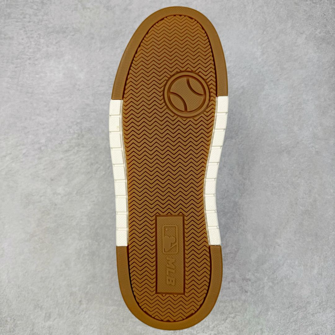 图片[9]-＃PB过验版 MLB Chunky Liner Basic 复古印花学长鞋系列低帮轻量增高厚底百搭休闲运动慢跑鞋板鞋 Korea韩国联名NY美国榄球纽约洋基队限定 目前可过轻松秒过各类鉴定 能操作的私聊 韩国代购专供 左脚内置NFC感应 区别市面贴纸假芯片 MLB专用菱形双针中底布 重点细节中底布带注胶孔 原厂NFC感应吊牌 支持鉴定 一个两位数 原盒原标 全套原楦原纸板原厂数据开发 中韩文保养标贴 绿色防霉片 平台代购专供 独家一比一RB+MD组合大底 高频后跟小人Logo精准对位立体饱满 正确网布加超迁鞋面 转印中底走线紧密 转印Logo工艺表层防刮不掉色 尺码：35 36 36.5 37.5 38 38.5 39 40 40.5 41 42 42.5 43 44 44.5 45-选品中心