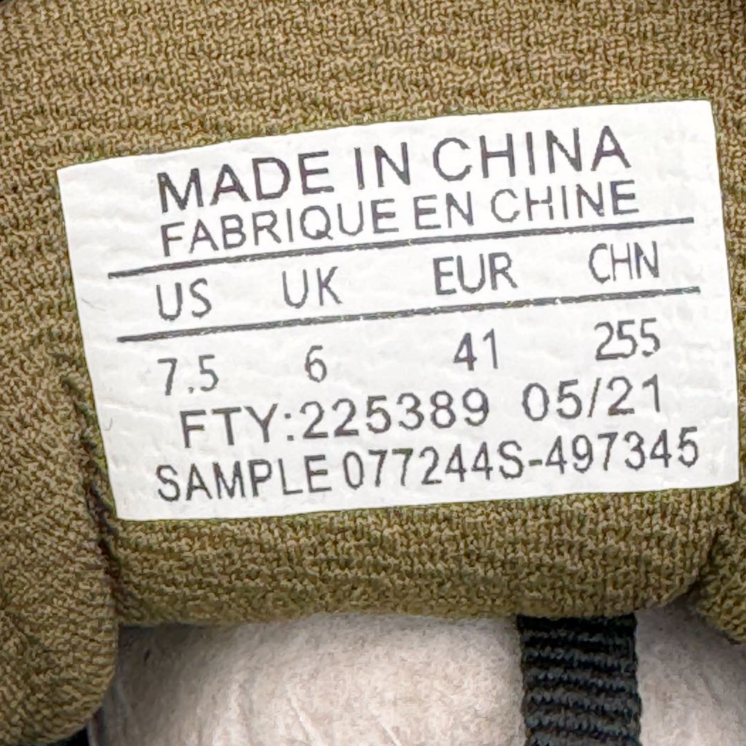 图片[11]-＃HP DESCENTE Dualis 迪桑特防水户外耐磨低帮生活休闲徒步登山鞋 DESCENTE（迪桑特）创立于1935年，品牌名取自法语词汇，意为“滑降”。品牌箭头标识代表滑雪的三种技术“高速直线滑行”、“穿越”和“侧滑”，也寓意品牌在打造高端专业运动产品中不断追求完美的创新精神，致力于成为中国高端专业滑雪、综训、女子、铁人三项、高尔夫的第一品牌。尺码：39 40 41 42 43 44 45-选品中心