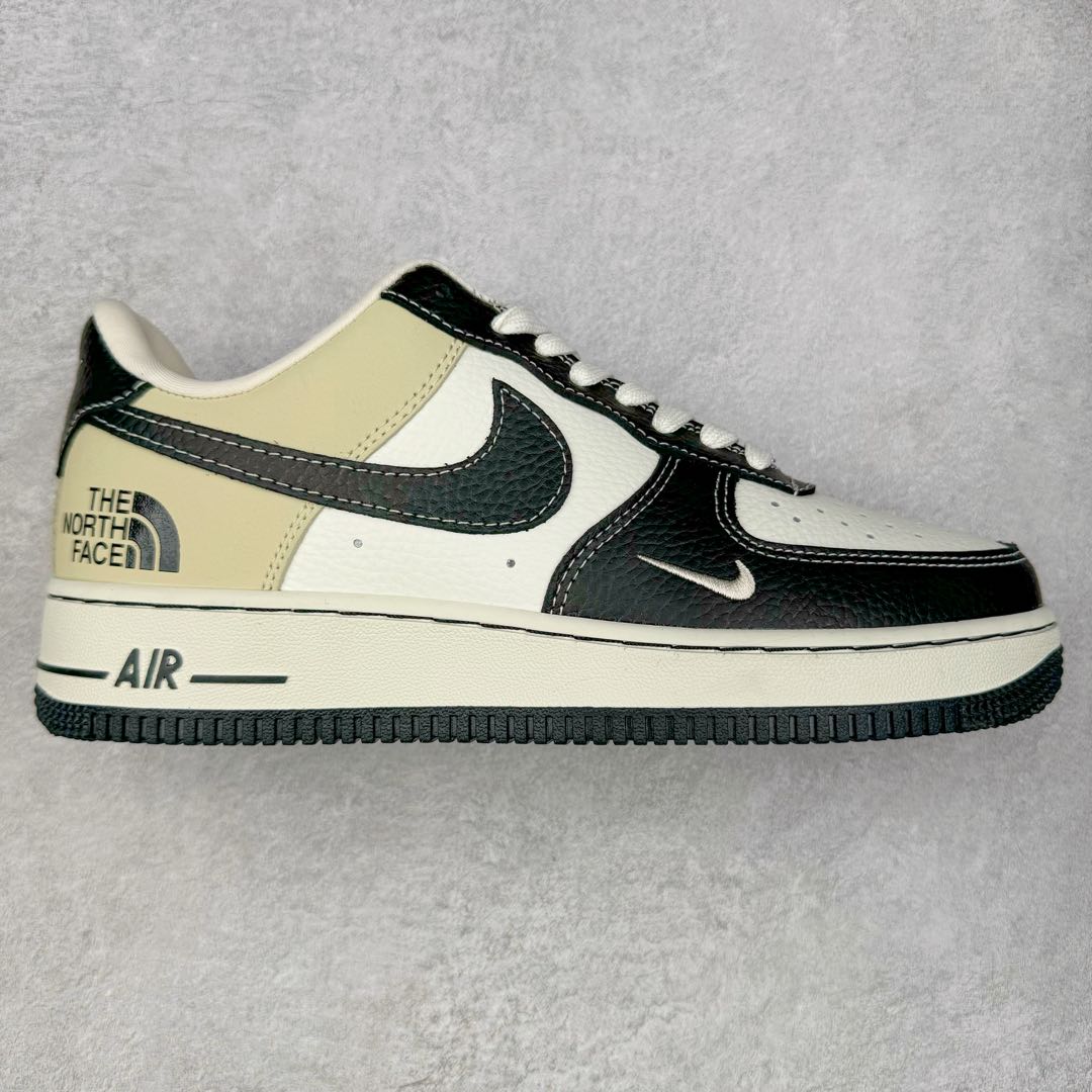 NK Air Force 1´07 Low 空军一号低帮百搭休闲运动板鞋 CH6336-513 柔软、弹性十足的缓震性能和出色的中底设计 横跨复古与现代的外型结合 造就出风靡全球 三十多年的Force 1 直到今天还深受青睐 尺码：36 36.5 37.5 38 38.5 39 40 40.5 41 42 42.5 43 44 44.5 45-选品中心