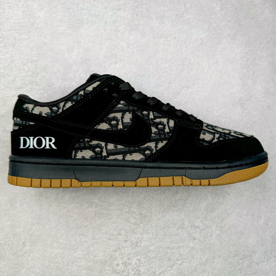 NK Dunk Low 定制配色 KK1333-017 大厂出品 极力推荐 原装头层材料 独家版型蒸餾加工帶來的是更好的视觉和脚感体验大厂纯原品质出货 清洁度 电绣工艺 皮料切割干净无任何毛边 细节完美 尺码：36 36.5 37.5 38 38.5 39 40 40.5 41 42 42.5 43 44 44.5 45 46 47.5-选品中心