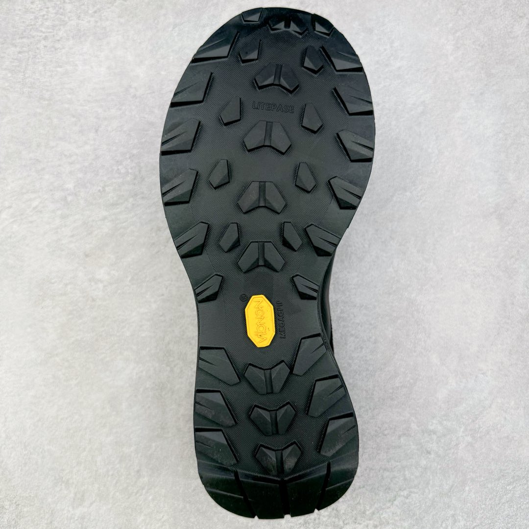 图片[9]-＃HP Arcteryx Kopec GTX 始祖鸟户外防水透气低帮徒步登山鞋 Arcteryx中文名始祖鸟，加拿大户外服饰品牌，1989年创立于加拿大温哥华。始祖鸟来自加拿大海岸山脉，植根高山的专业户外品牌，始终秉承对精湛设计和工艺孜孜以求的准则。从1989年创立至今，Arcteryx始终不断在产品设计与做工上不惜工本，以满足始祖鸟的标准。品质、设计以及精简的理念造就了其良好的性能，并能满足严苛环境下的使用需求。尺码：39 40 41 42 43 44 45-选品中心