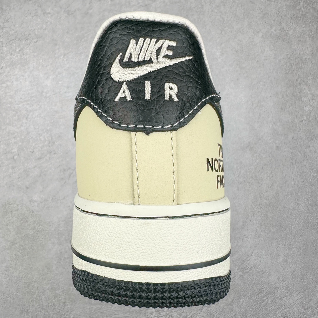 图片[8]-NK Air Force 1´07 Low 空军一号低帮百搭休闲运动板鞋 CH6336-513 柔软、弹性十足的缓震性能和出色的中底设计 横跨复古与现代的外型结合 造就出风靡全球 三十多年的Force 1 直到今天还深受青睐 尺码：36 36.5 37.5 38 38.5 39 40 40.5 41 42 42.5 43 44 44.5 45-选品中心