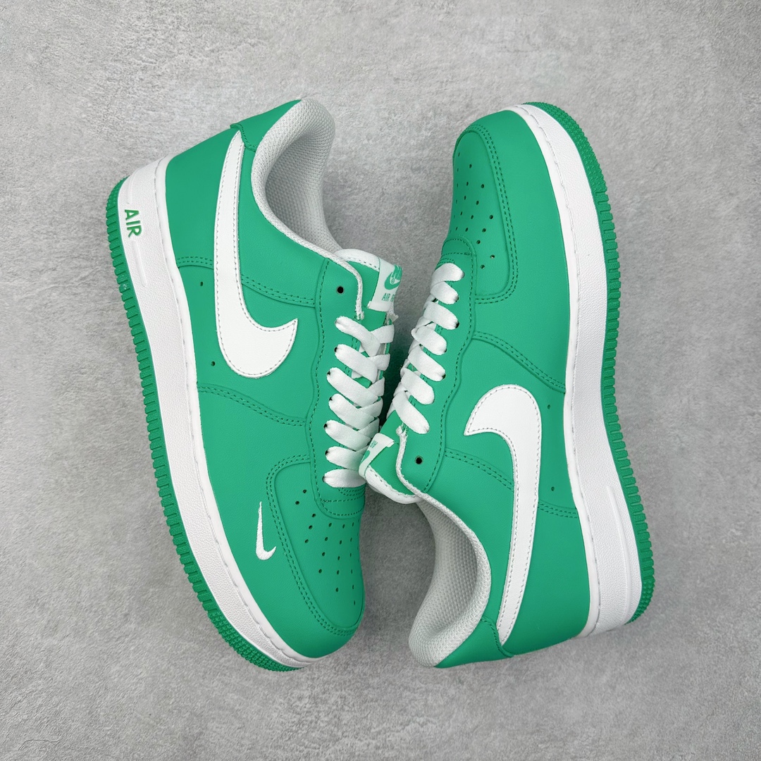 图片[3]-NK Air Force 1´07 Low 空军一号低帮百搭休闲运动板鞋 315122-101 柔软、弹性十足的缓震性能和出色的中底设计 横跨复古与现代的外型结合 造就出风靡全球 三十多年的Force 1 直到今天还深受青睐 尺码：36 36.5 37.5 38 38.5 39 40 40.5 41 42 42.5 43 44 44.5 45-选品中心