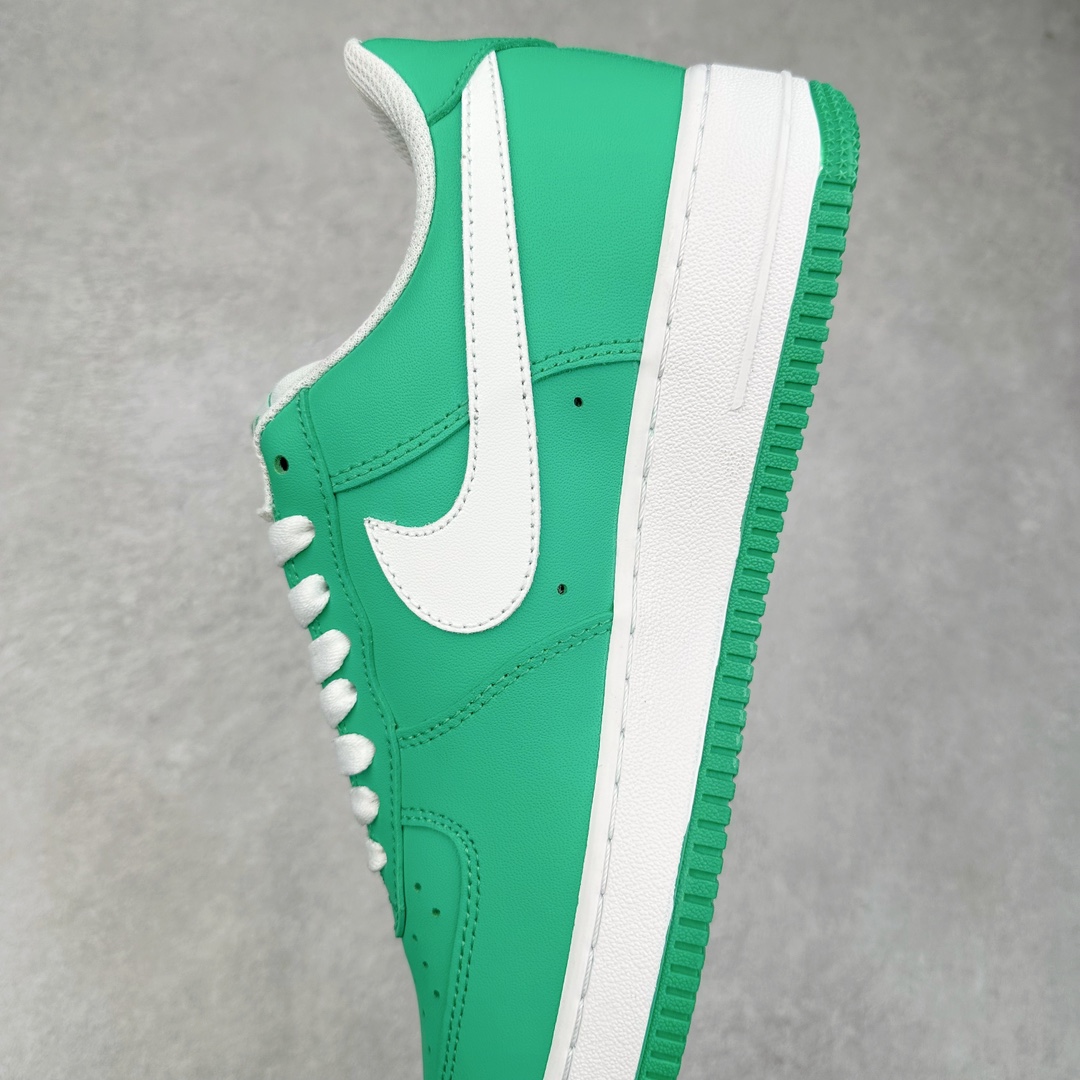 图片[7]-NK Air Force 1´07 Low 空军一号低帮百搭休闲运动板鞋 315122-101 柔软、弹性十足的缓震性能和出色的中底设计 横跨复古与现代的外型结合 造就出风靡全球 三十多年的Force 1 直到今天还深受青睐 尺码：36 36.5 37.5 38 38.5 39 40 40.5 41 42 42.5 43 44 44.5 45-选品中心