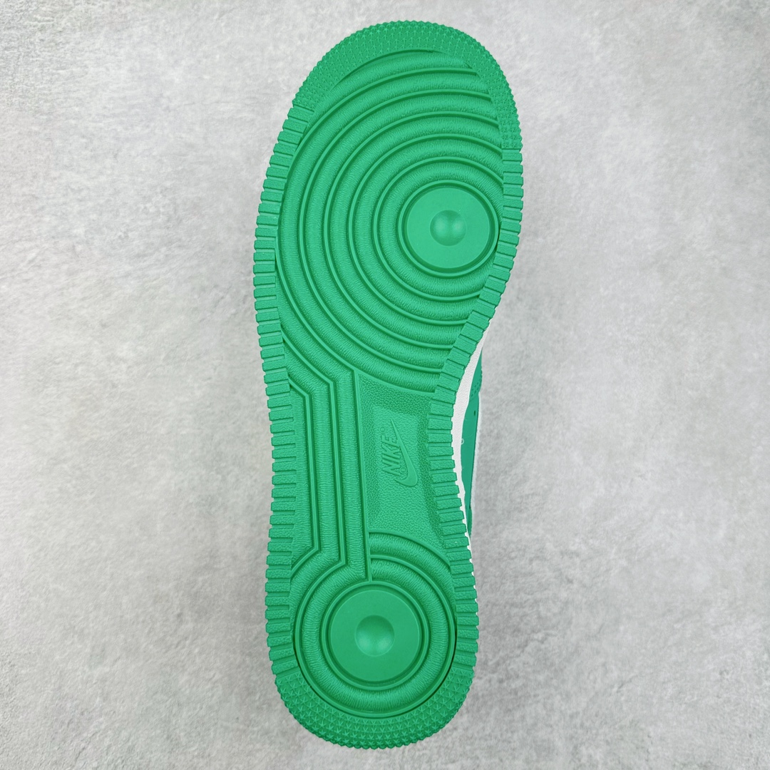 图片[9]-NK Air Force 1´07 Low 空军一号低帮百搭休闲运动板鞋 315122-101 柔软、弹性十足的缓震性能和出色的中底设计 横跨复古与现代的外型结合 造就出风靡全球 三十多年的Force 1 直到今天还深受青睐 尺码：36 36.5 37.5 38 38.5 39 40 40.5 41 42 42.5 43 44 44.5 45-选品中心