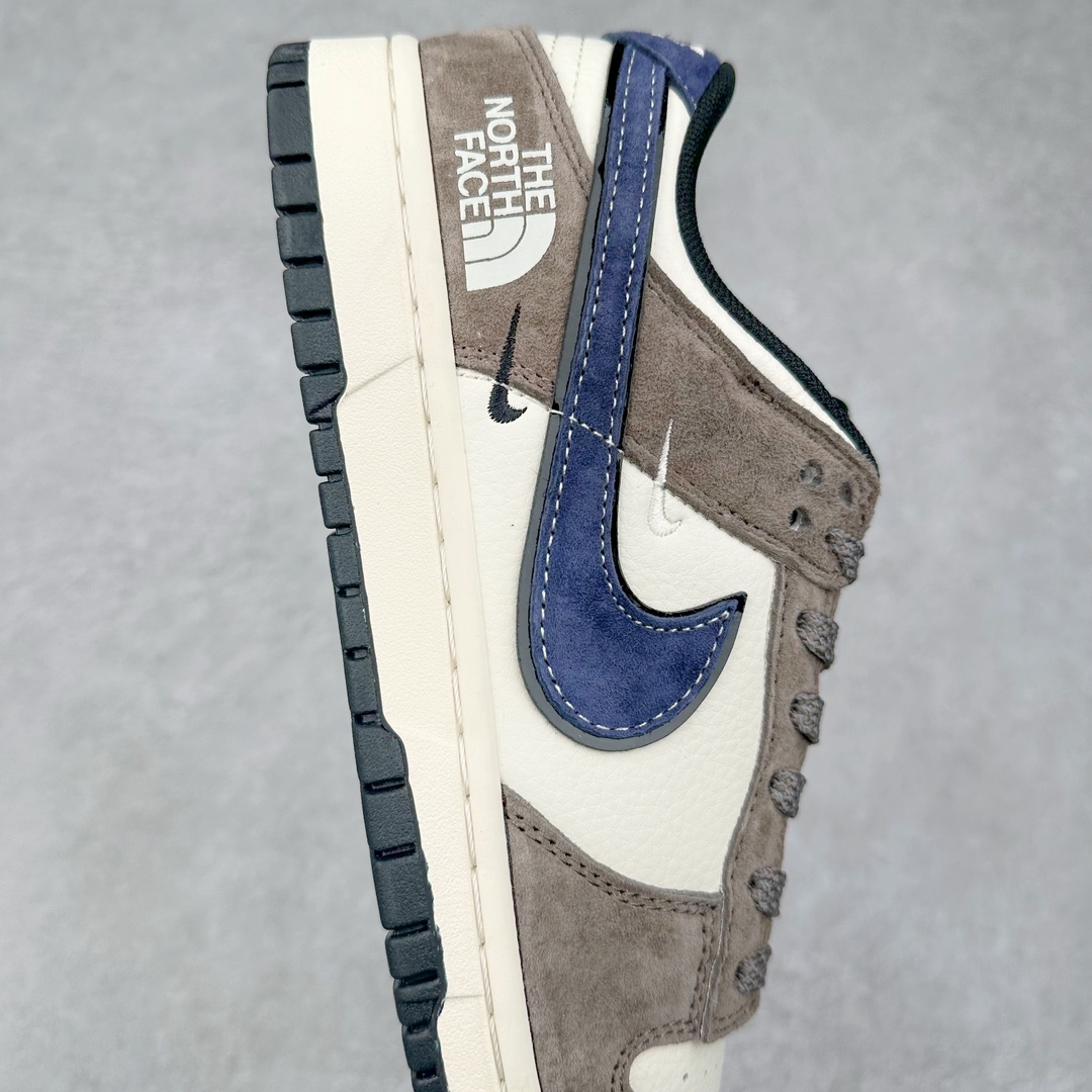 图片[6]-NK Dunk Low 定制配色 XS1086-006 大厂出品 极力推荐 原装头层材料 独家版型蒸餾加工帶來的是更好的视觉和脚感体验大厂纯原品质出货 清洁度 电绣工艺 皮料切割干净无任何毛边 细节完美 尺码：36 36.5 37.5 38 38.5 39 40 40.5 41 42 42.5 43 44 44.5 45 46 47.5-选品中心